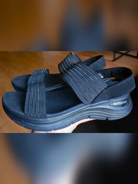 Sz 8 Women's SKECHERS ARCH COMFORT STRAP Black Sandals